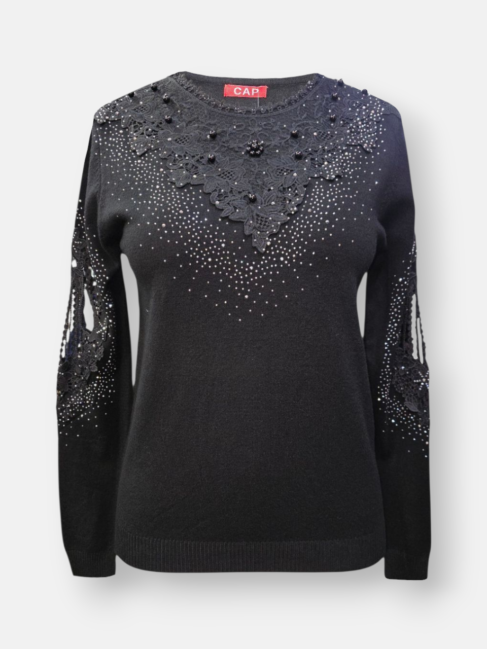 بلوز زنانه یقه گرد گیپوردار گپ مشکی DA