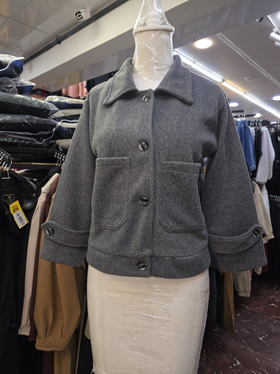 کت زنانه کراپ فوتر ذغالی AV2794