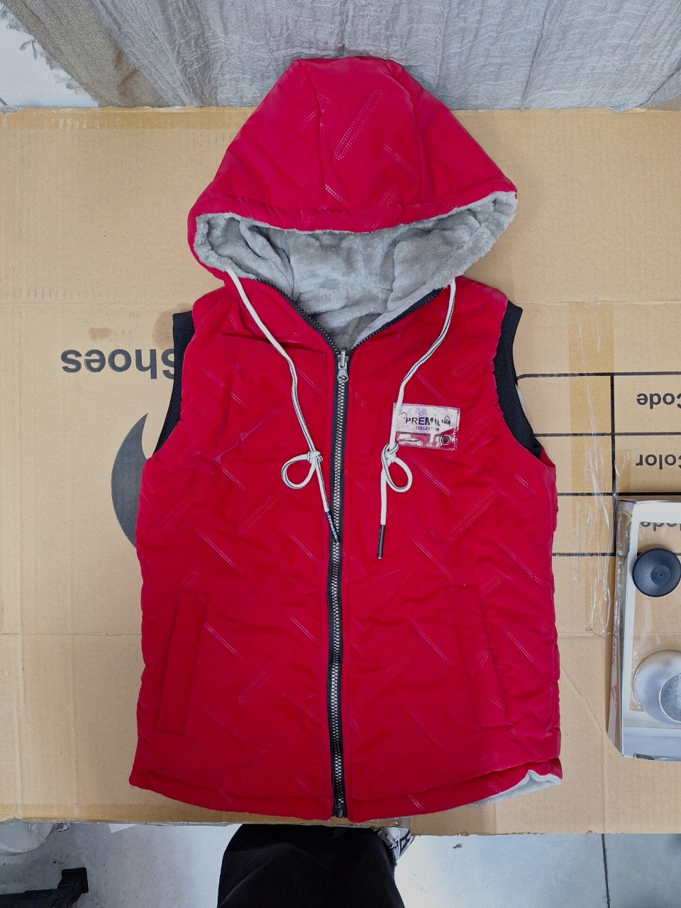 پافر بچگانه دورو خزدار کلاهدار قرمز CT سایزS