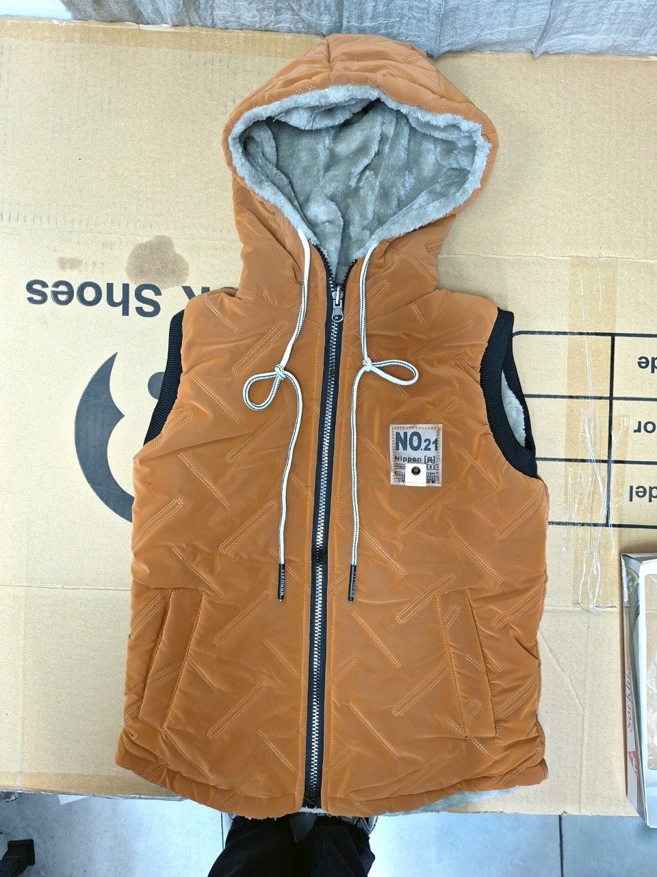 پافر بچگانه دورو خزدار کلاهدار خردلی CT سایزM