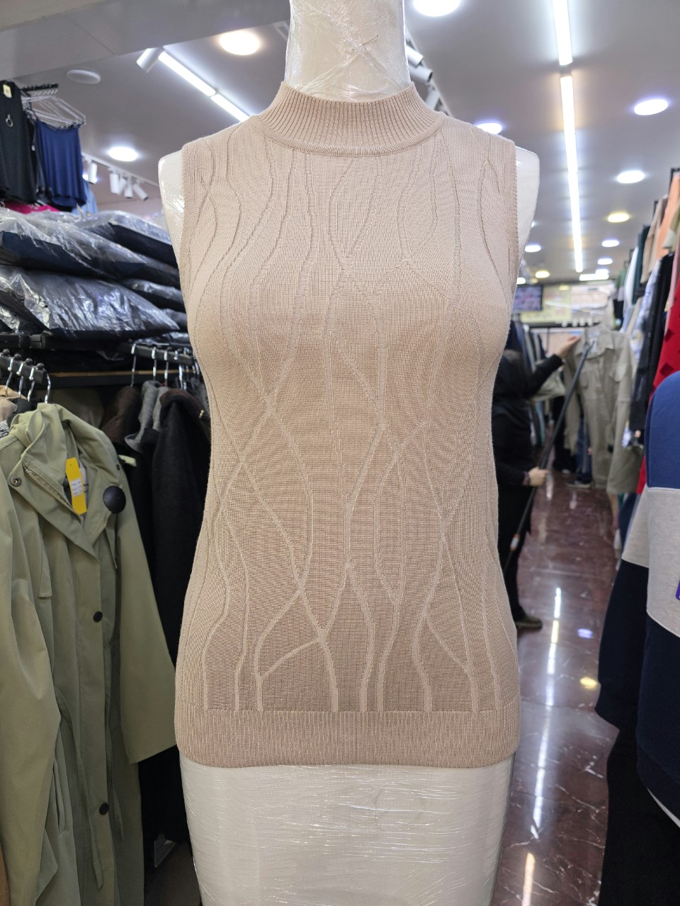 بافت زنانه آستین حلقه جناقی کرم AV1264