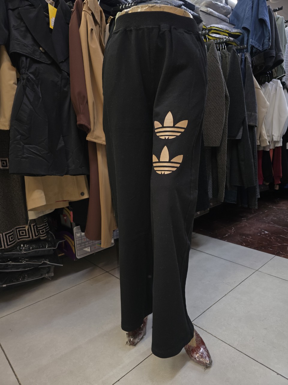 ست زنانه بلوز شلوار دورس چاپی نسکافه ای CT2