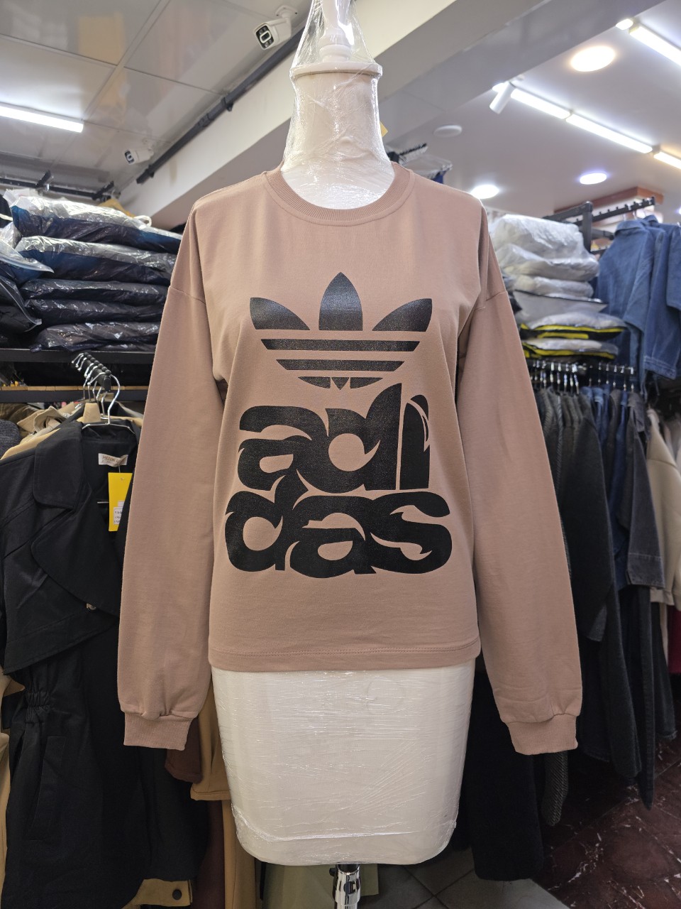 ست زنانه بلوز شلوار دورس چاپی نسکافه ای CT2