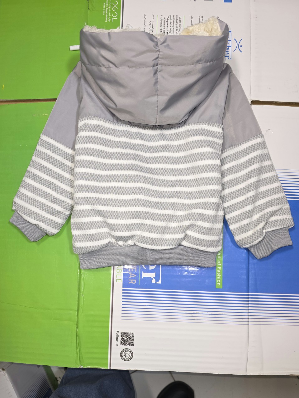 سوئیشرت دخترانه جیبدار کلاهدار راه راه میکرو توخز طوسی AD3502 سایز35