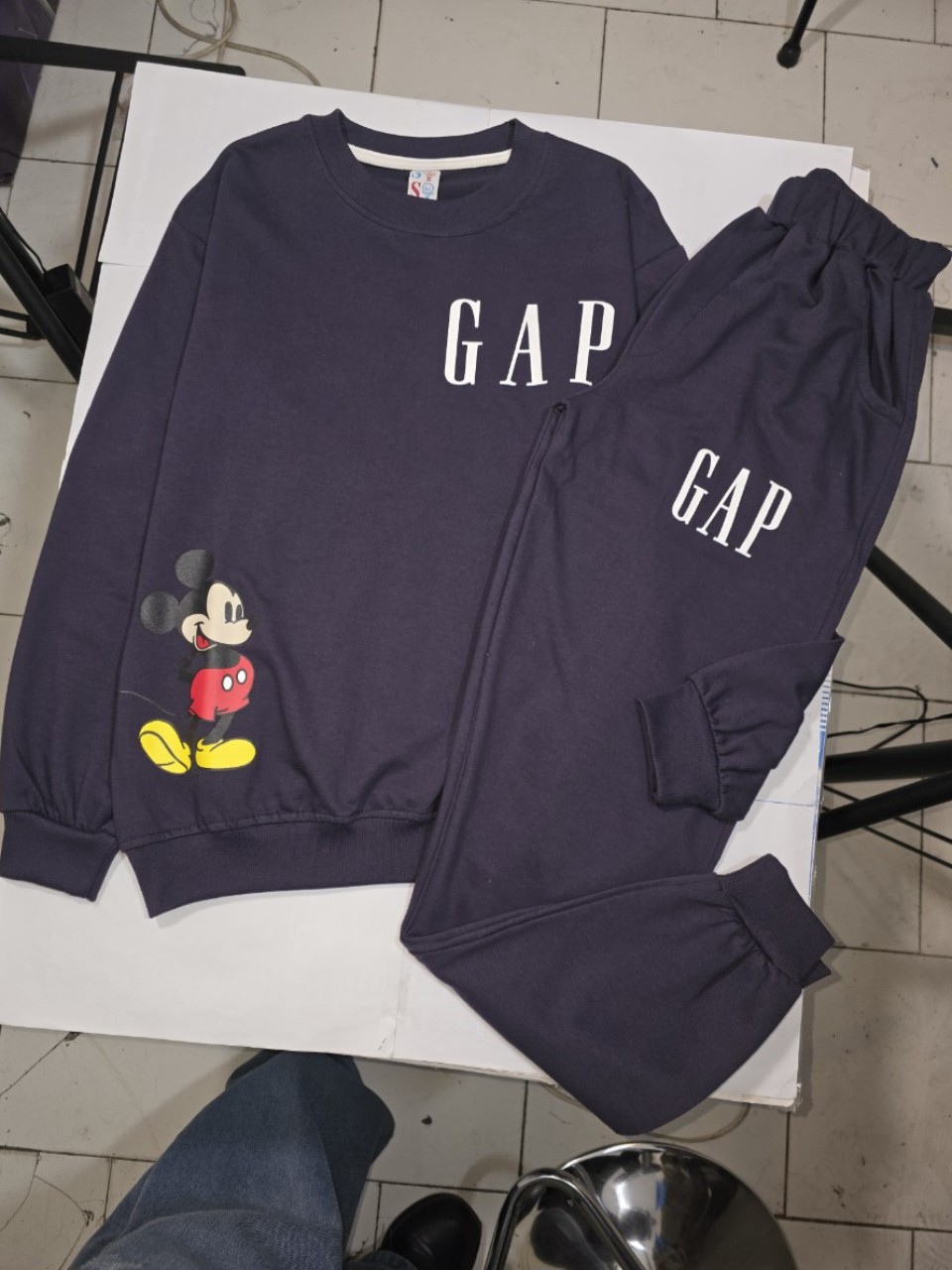 ست پسرانه بلوز شلوار گپ میکی موس سرمه ای AD3174 سایز40