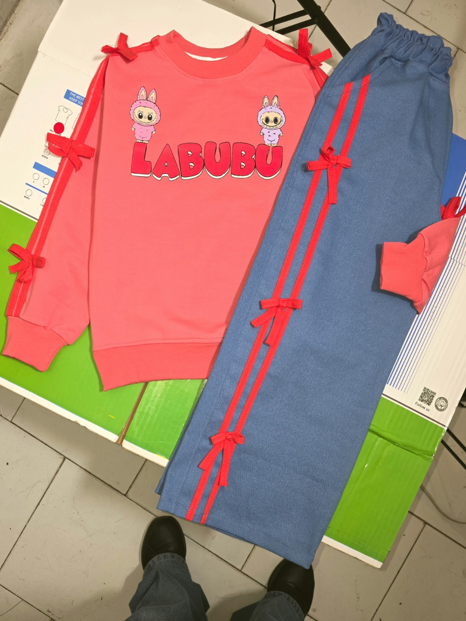 ست دخترانه بلوز شلوار دورس و جین لبوبو گلبهی CT1044 سایز45