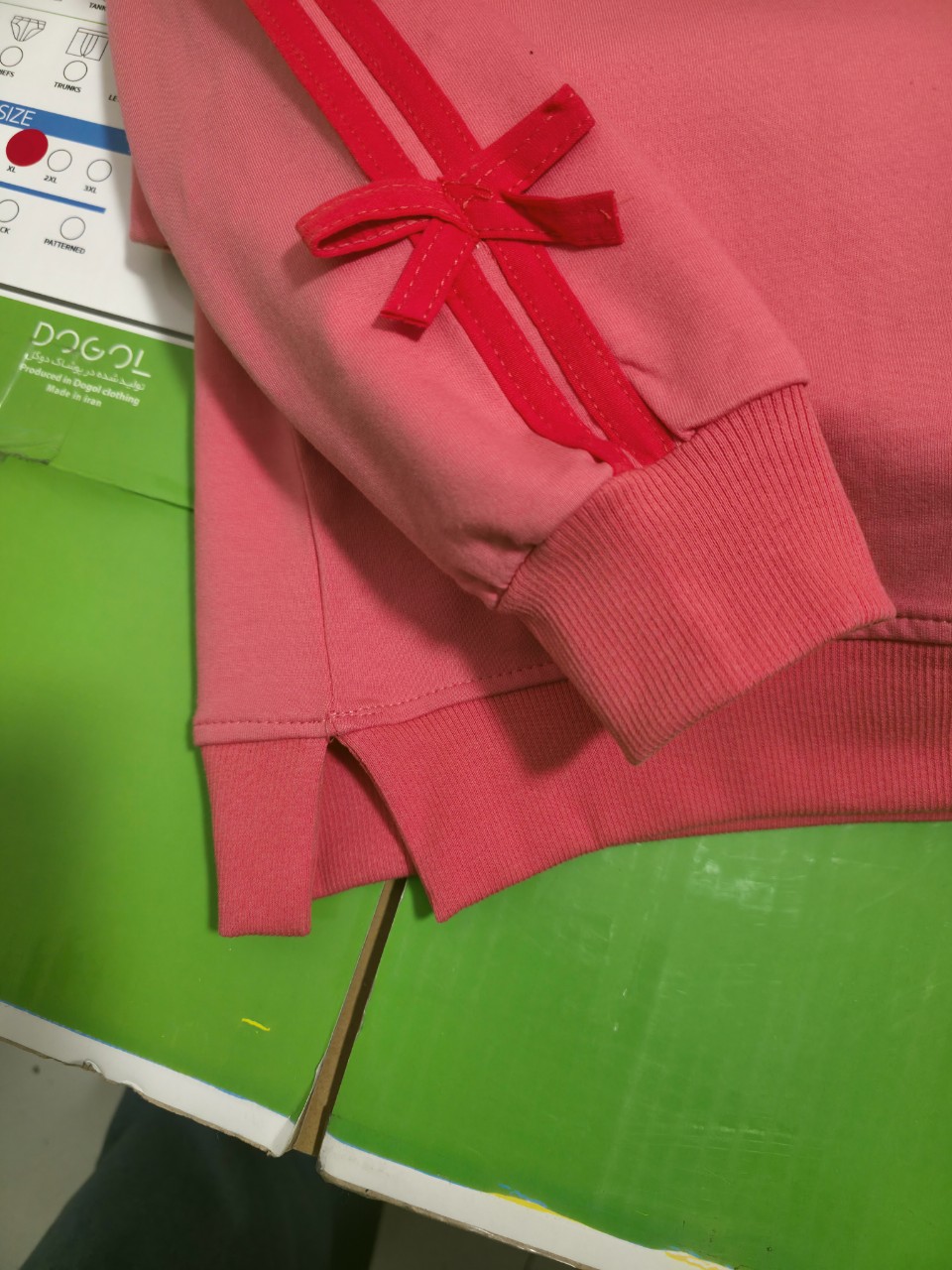 ست دخترانه بلوز شلوار دورس و جین لبوبو گلبهی CT1044 سایز60