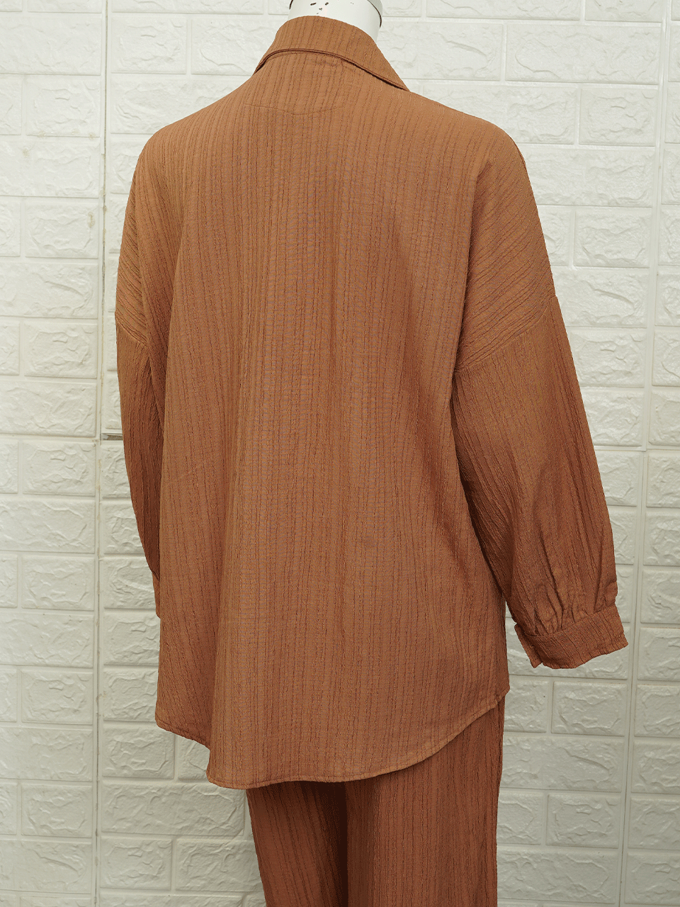 ست زنانه شومیز شلوار کریشه سنگکاری AV2717